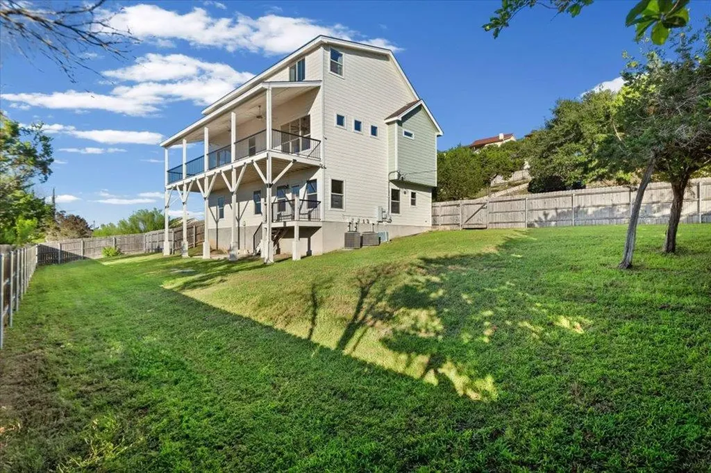 406 Rogart Drive Spicewood TX 78669
