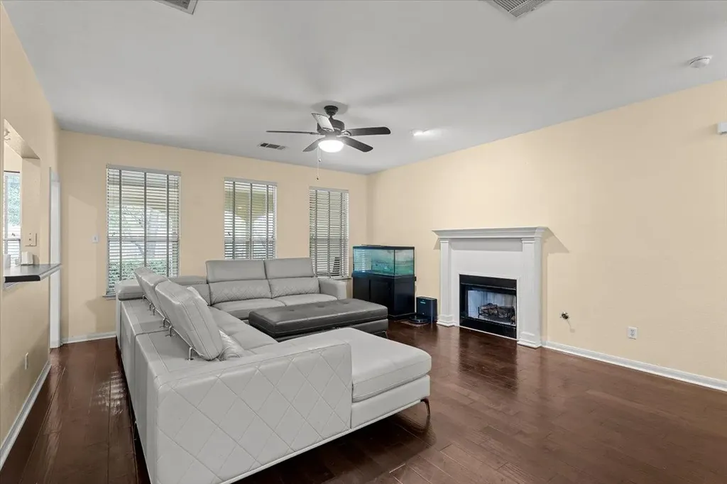 310 N Carriage Hills Drive Georgetown TX 78626
