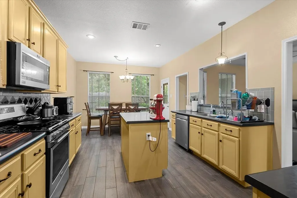 310 N Carriage Hills Drive Georgetown TX 78626