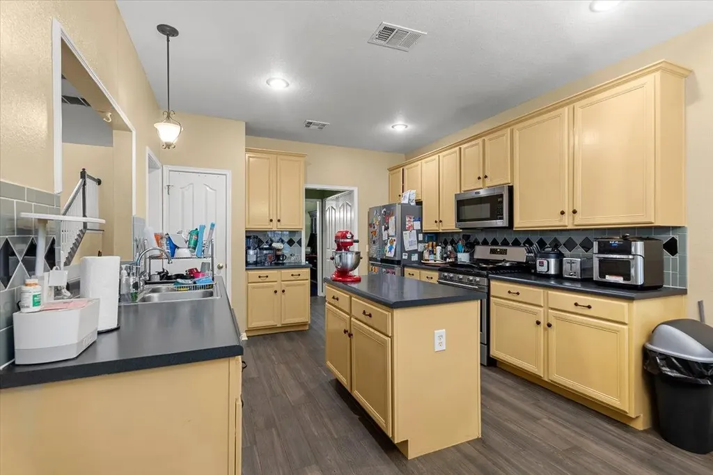 310 N Carriage Hills Drive Georgetown TX 78626