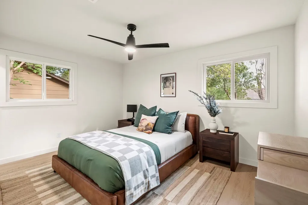 2107 Cindy Lane Austin TX 78727