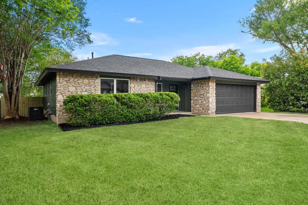2107 Cindy Lane Austin TX 78727