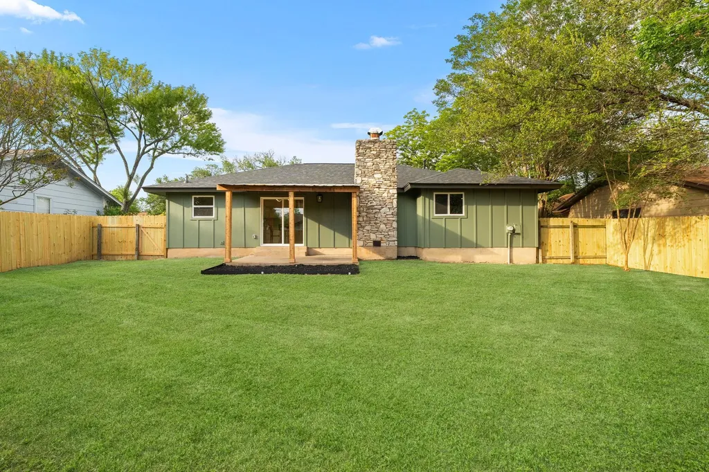 2107 Cindy Lane Austin TX 78727