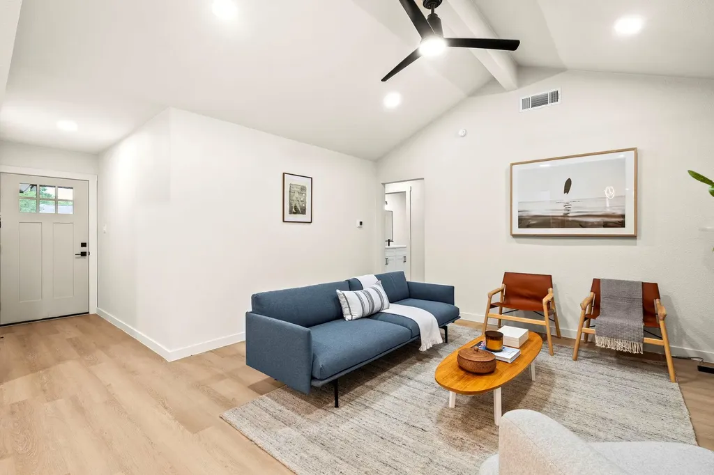 2107 Cindy Lane Austin TX 78727