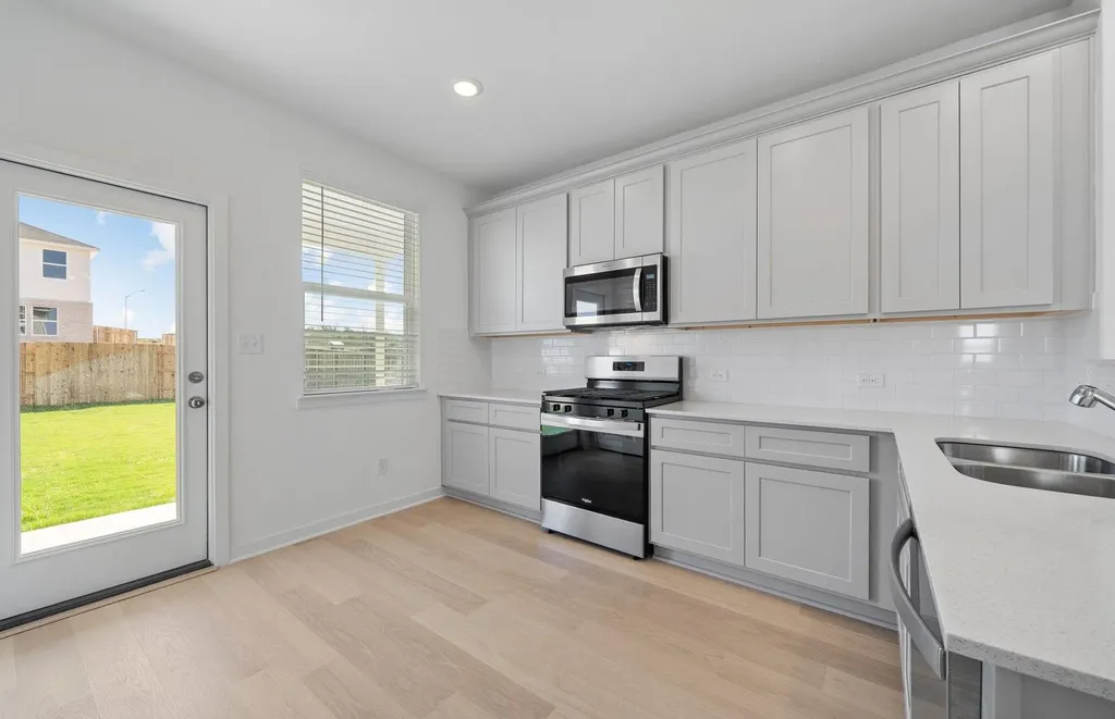 608 Rubber Tree Way Buda TX 78610