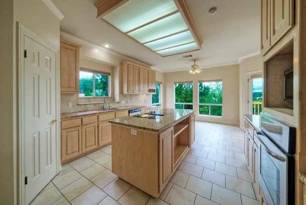 8703 Bluegrass Drive Austin TX 78759