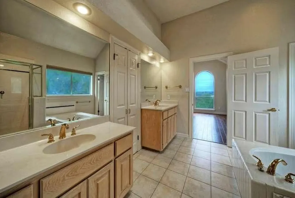 8703 Bluegrass Drive Austin TX 78759