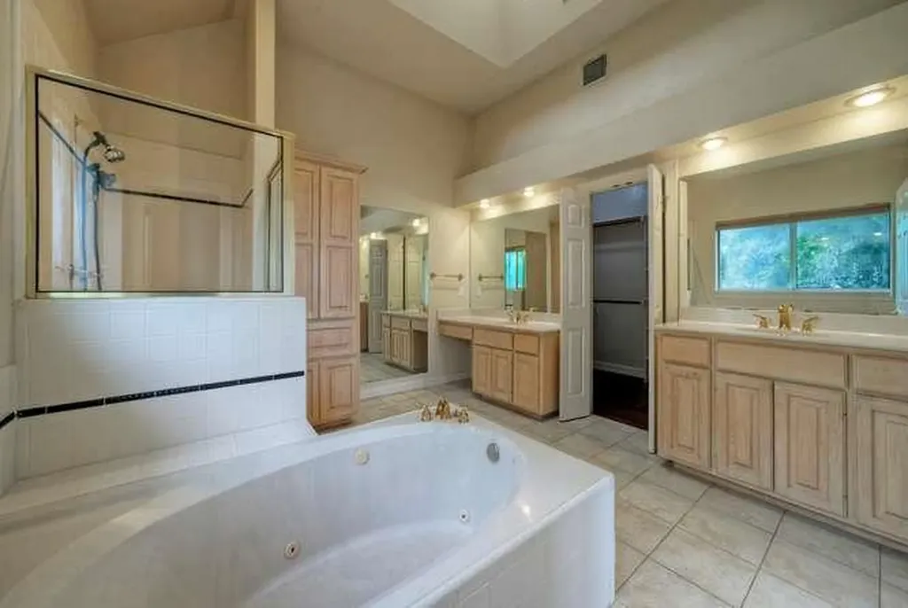 8703 Bluegrass Drive Austin TX 78759