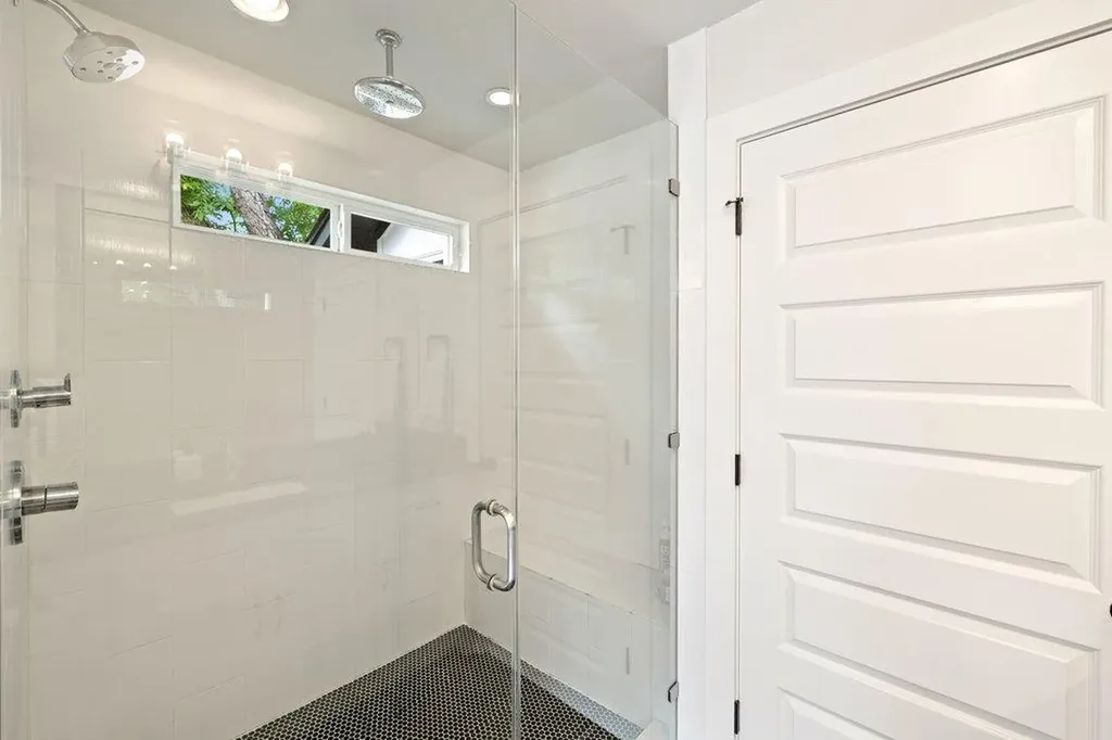 1182 Ridgeway Drive Austin TX 78702