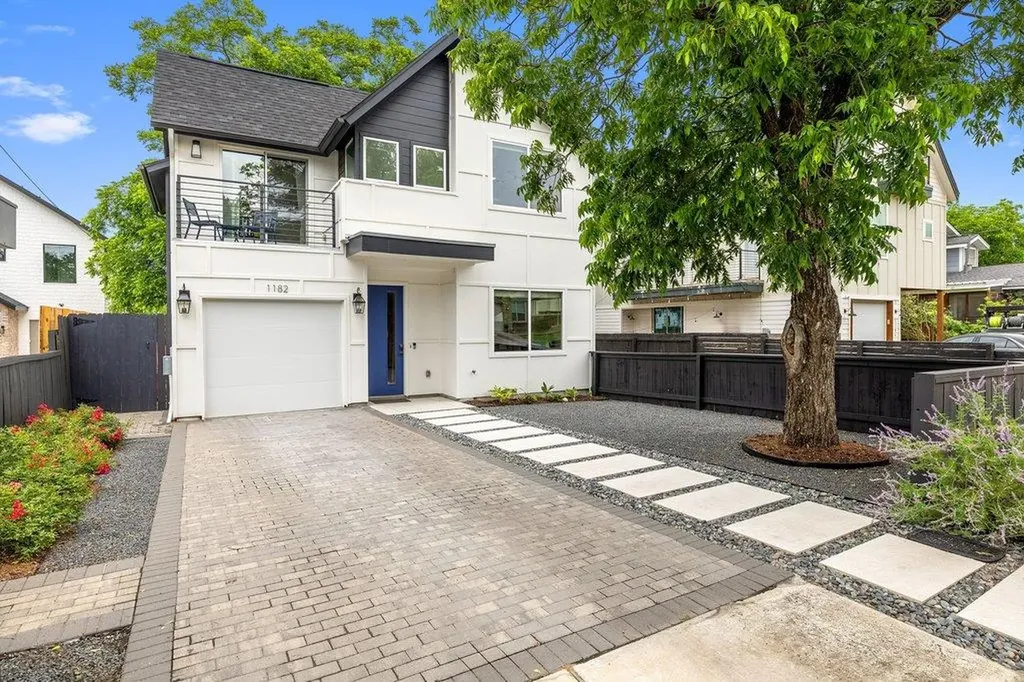 1182 Ridgeway Drive Austin TX 78702