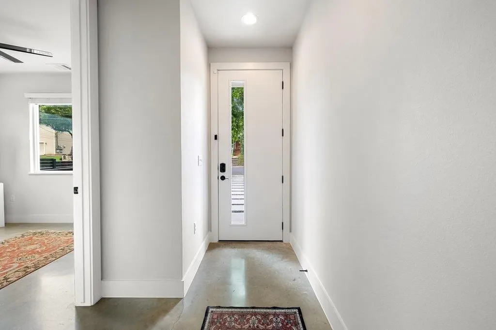 1182 Ridgeway Drive Austin TX 78702
