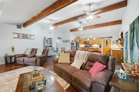 318 Grey Wolf Lane Bastrop TX 78602