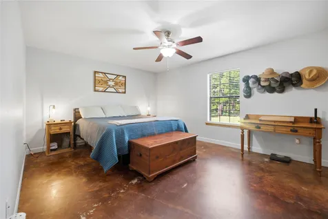 318 Grey Wolf Lane Bastrop TX 78602