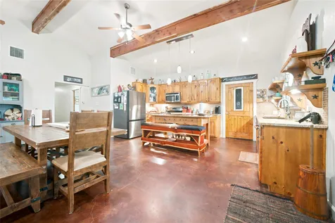 318 Grey Wolf Lane Bastrop TX 78602