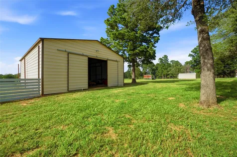 318 Grey Wolf Lane Bastrop TX 78602