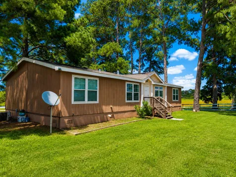318 Grey Wolf Lane Bastrop TX 78602
