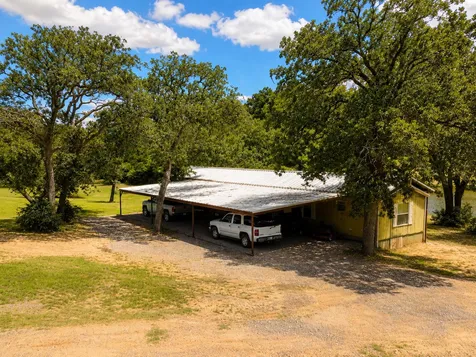 318 Grey Wolf Lane Bastrop TX 78602
