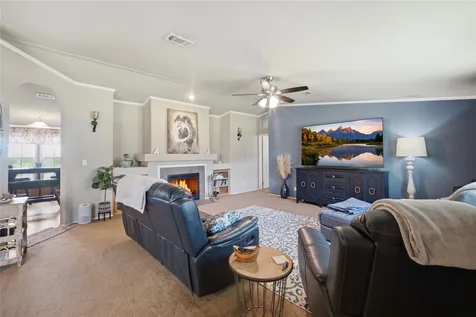 318 Grey Wolf Lane Bastrop TX 78602