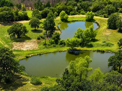318 Grey Wolf Lane Bastrop TX 78602