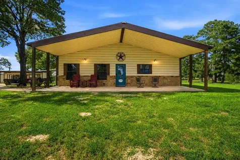 318 Grey Wolf Lane Bastrop TX 78602