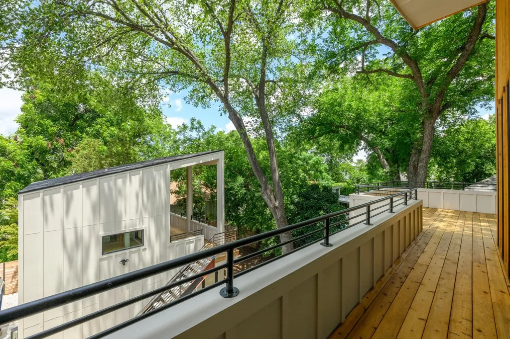 1514 Newton Street Austin TX 78704