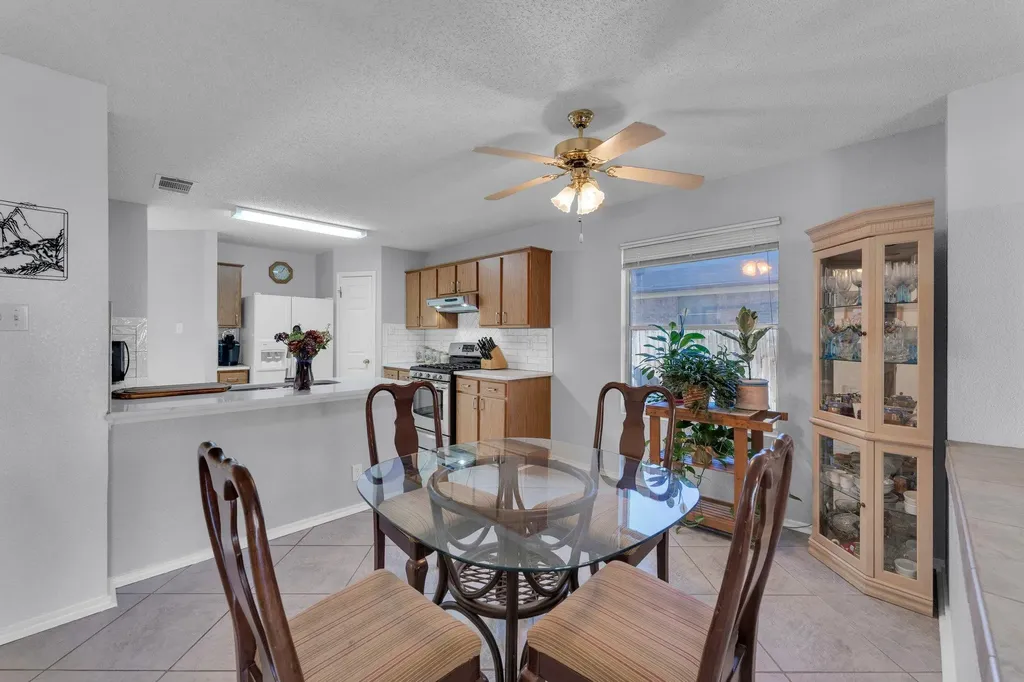 302 Debora Drive Georgetown TX 78628