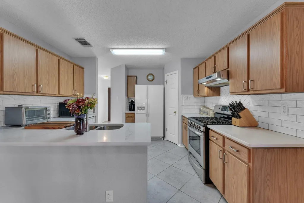 302 Debora Drive Georgetown TX 78628