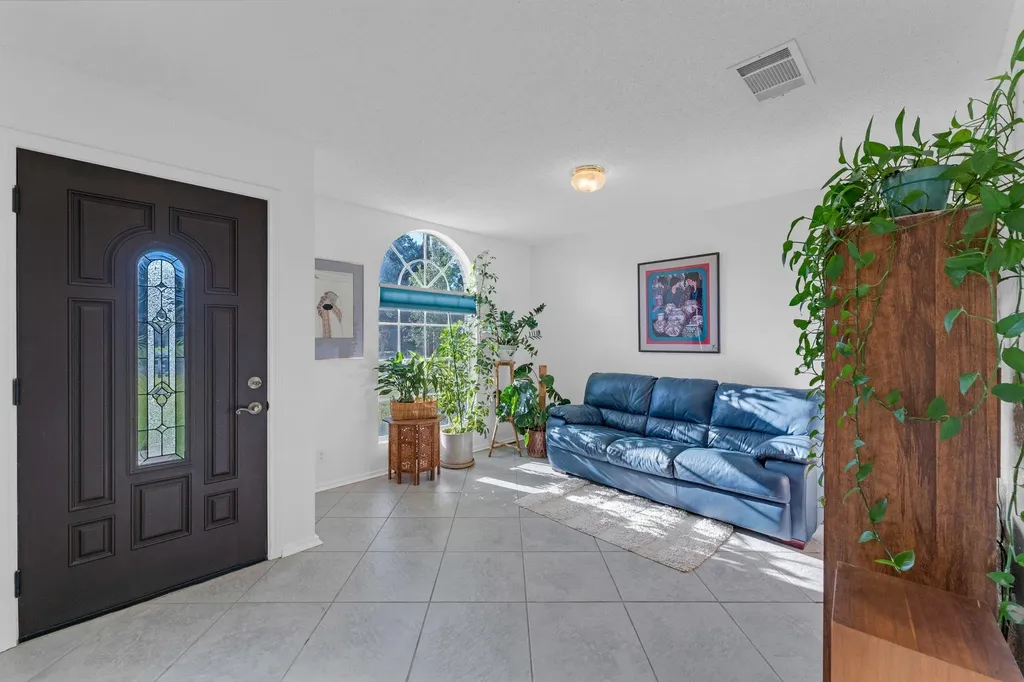 302 Debora Drive Georgetown TX 78628