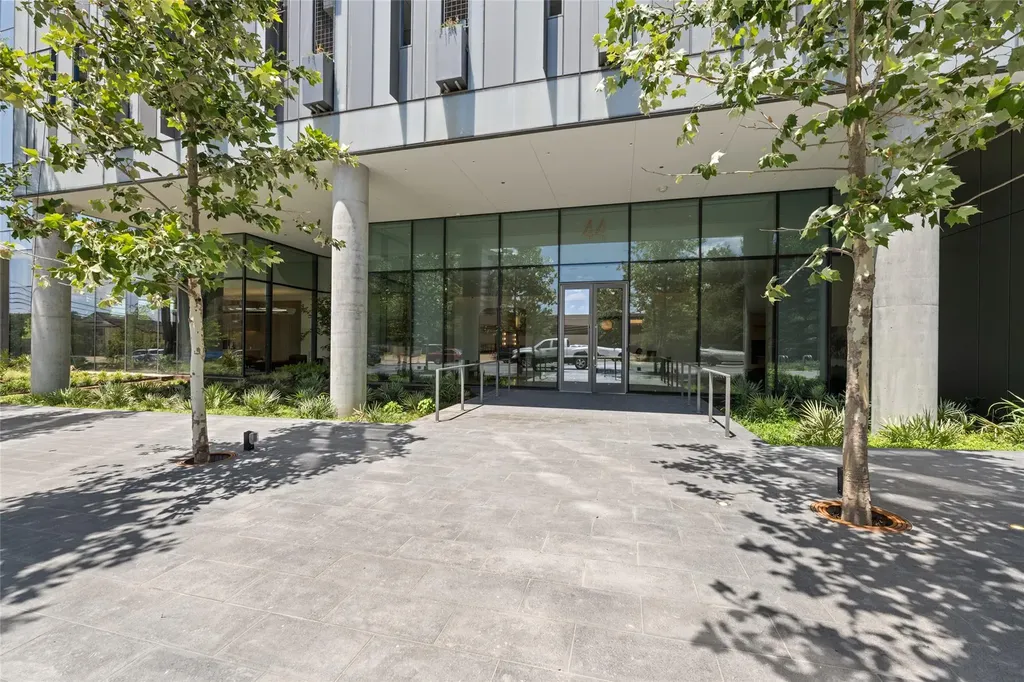 44 East Avenue Austin TX 78701