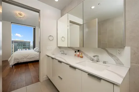 44 East Avenue Austin TX 78701