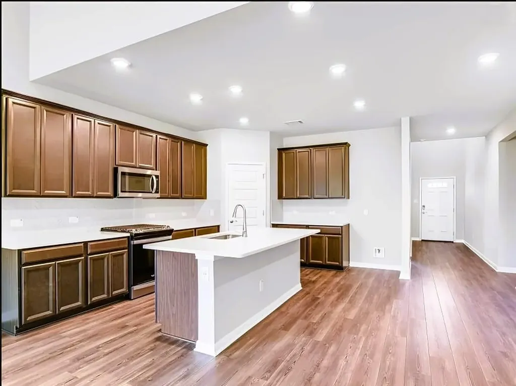 109 Fairmeadow Downs Drive Hutto TX 78634
