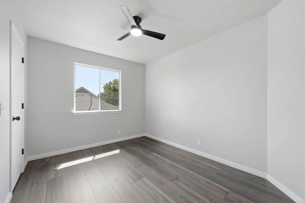 1504 Waterfall Avenue Leander TX 78641