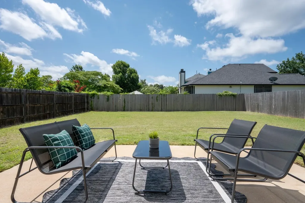 1504 Waterfall Avenue Leander TX 78641