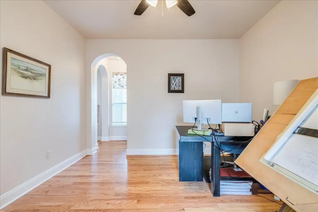 1077 Fairway Kyle TX 78640