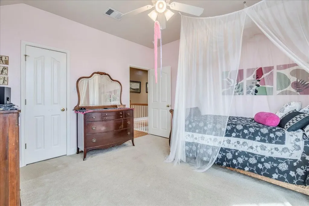 1077 Fairway Kyle TX 78640