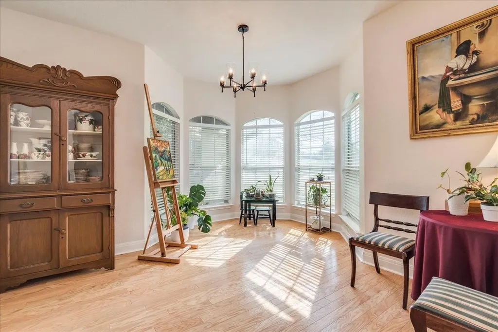 1077 Fairway Kyle TX 78640