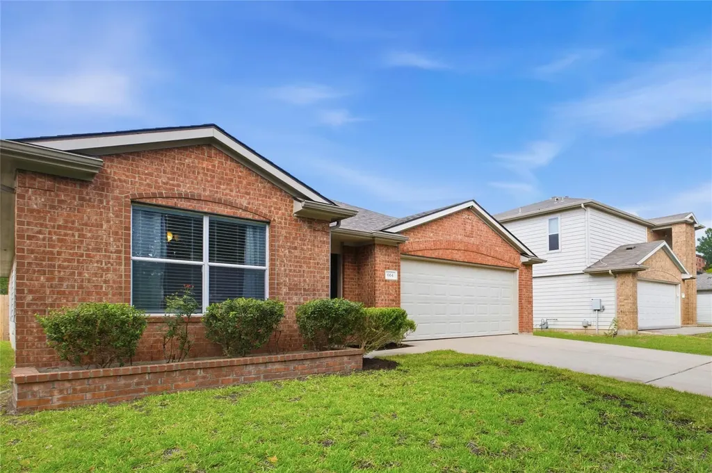 664 Hometown Parkway Kyle TX 78640