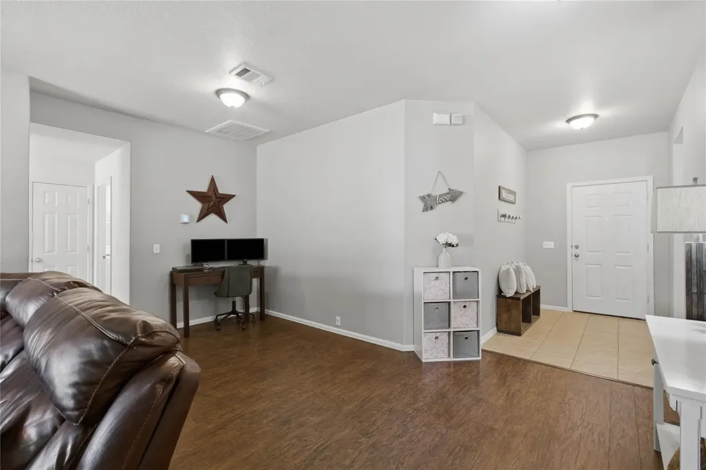 664 Hometown Parkway Kyle TX 78640