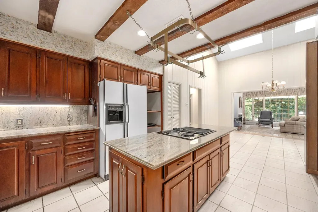 818 Sunfish Street Austin TX 78734