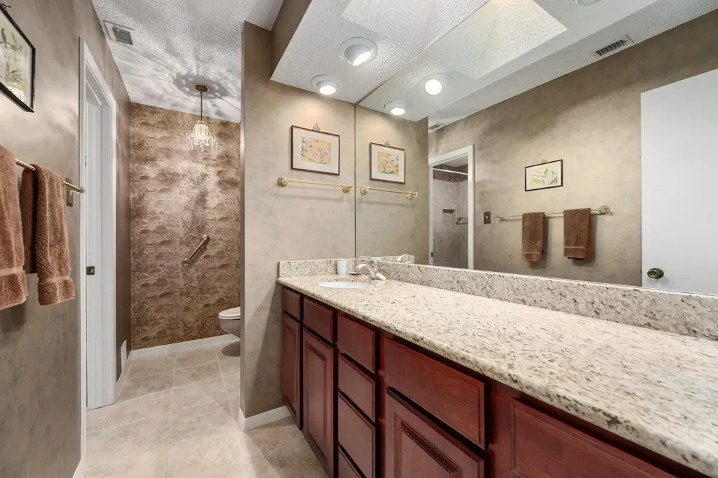 818 Sunfish Street Austin TX 78734
