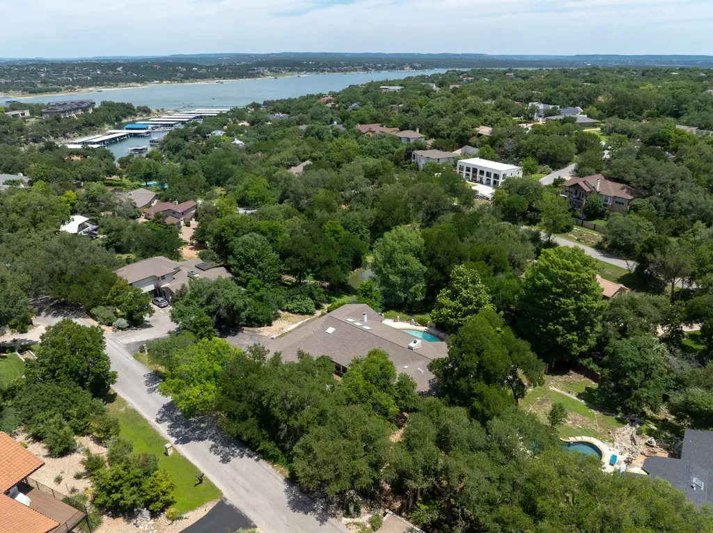 818 Sunfish Street Austin TX 78734