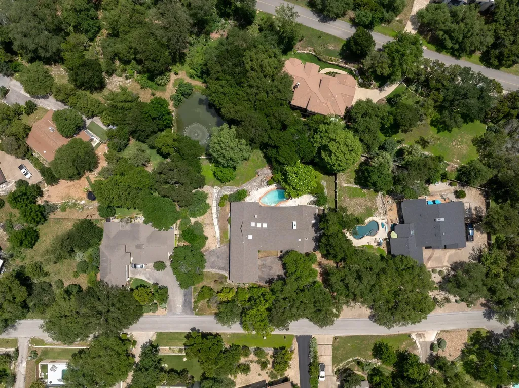 818 Sunfish Street Austin TX 78734