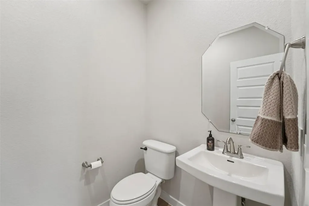 1108 Sweetspire Street Leander TX 78641