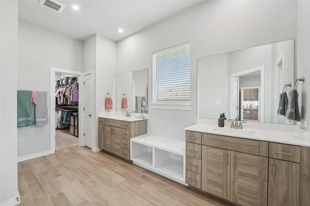 1108 Sweetspire Street Leander TX 78641