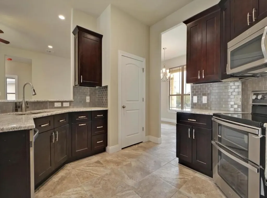 208 Venture Boulevard S Point Venture TX 78645