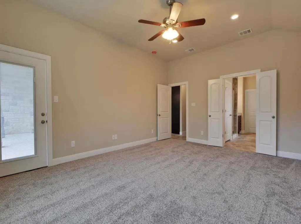 208 Venture Boulevard S Point Venture TX 78645