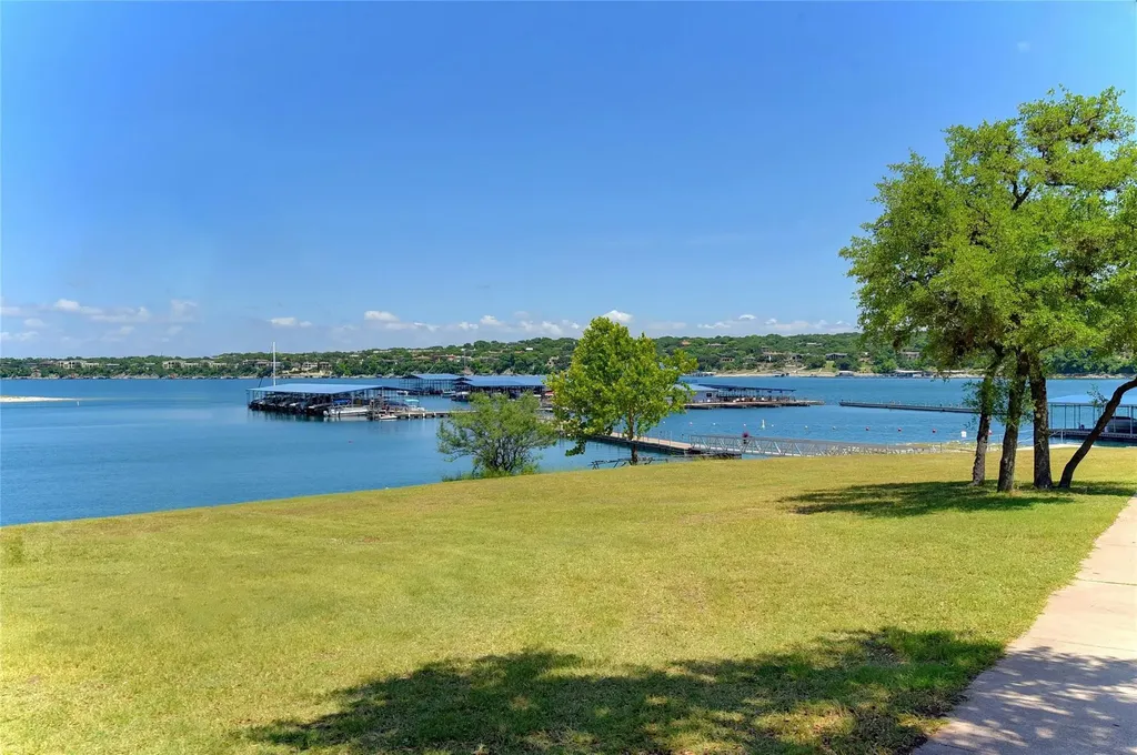208 Venture Boulevard S Point Venture TX 78645