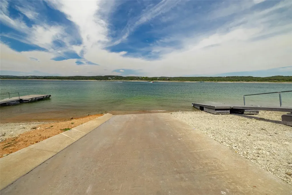 208 Venture Boulevard S Point Venture TX 78645