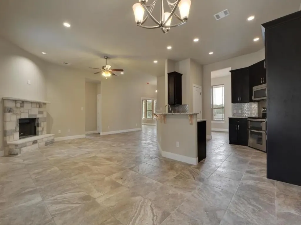 208 Venture Boulevard S Point Venture TX 78645
