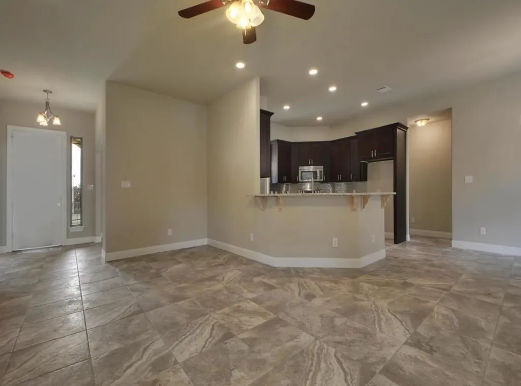 208 Venture Boulevard S Point Venture TX 78645